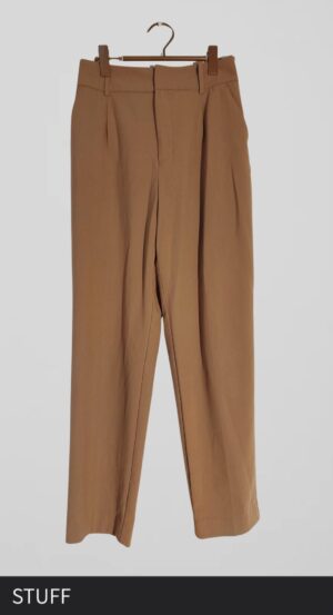 מכנסיים מחוייטים ZARA